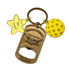 Functional Key Chain Tool for Men Customised Business Custom Metal Keychain Bottle Opener Carabiner with logo