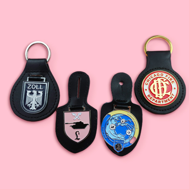 Fast Custom  Luxury Gifts Car Metal Logo Keyring Wholesale Award Star Shape Pu Leather Keychain