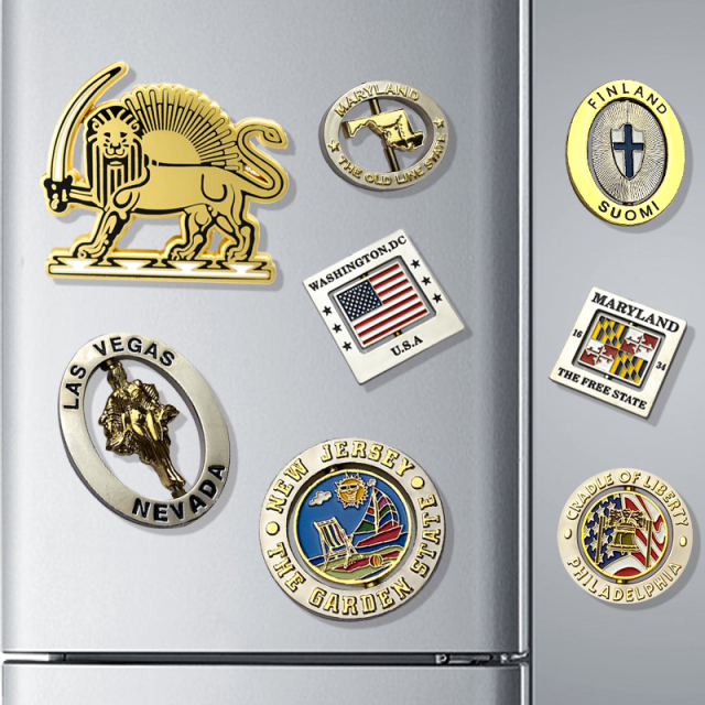 China Custom Innovative Souvenir Gifts Quicksand Soft Enamel Metal City Name Fridge Magnet
