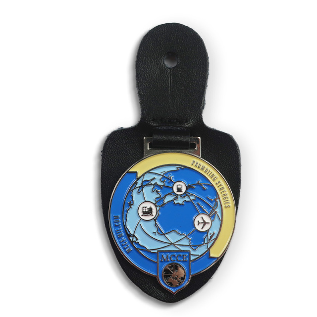 Custom logo car leather key chains logo keyring metal badge plate leather car keyring
