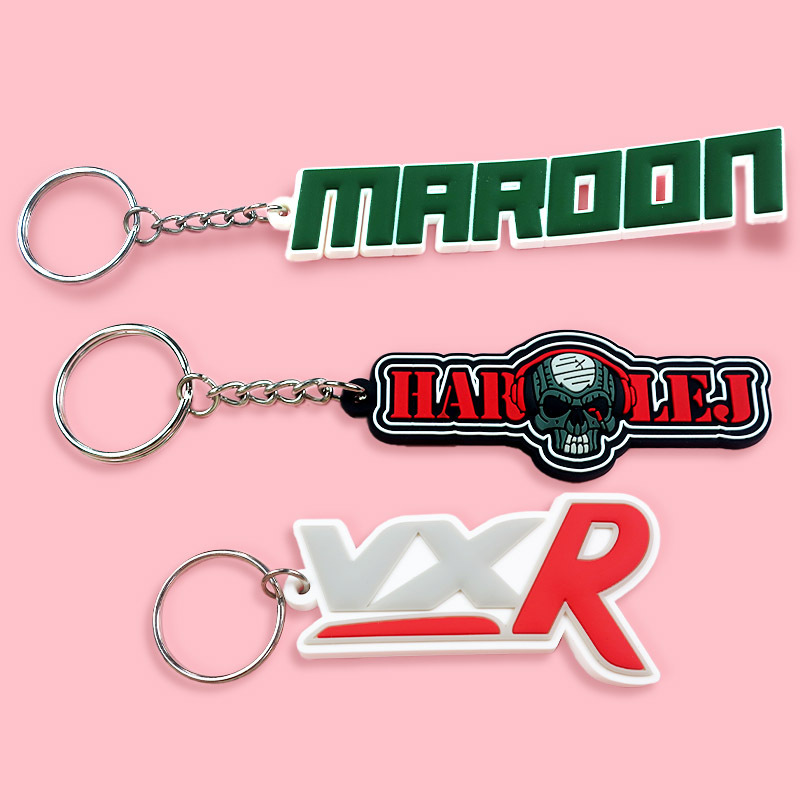 Wholesale Personalized Rubber Key Chain Custom logo Designer Silicone Pink Custom Name Keychain Letter