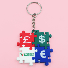 Wholesale Personalized Rubber Key Chain Custom logo Designer Silicone Pink Custom Name Keychain Letter