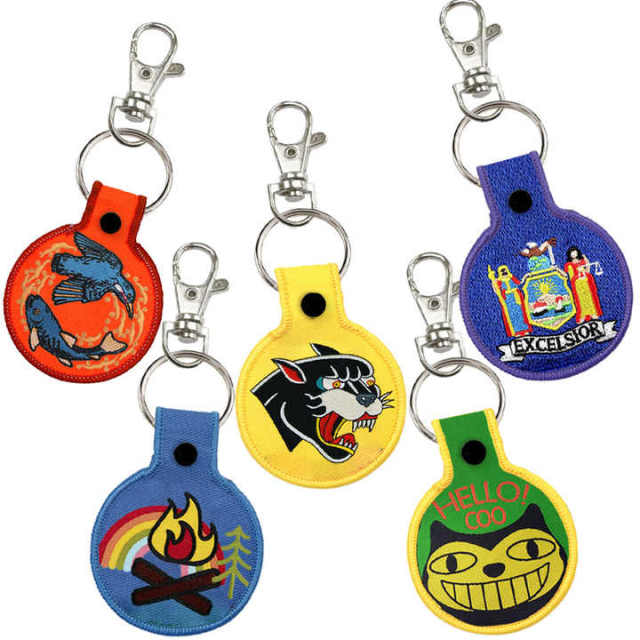 Hot Sale Custom Brand Woven Fabric Embroidery Patch Keychain Accessories for Diy
