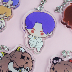 Wholesale Custom clear Transparent Acrylic Kpop Key Ring Keychain Epoxy Printed Acrylic Charm