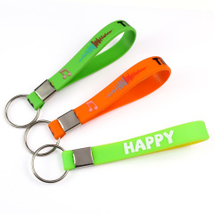 Cheap Custom Plastic Rubber Key Chains Designer Promotional Gifts Wristband Bracelet Silicone Wristlet Strap Keychain