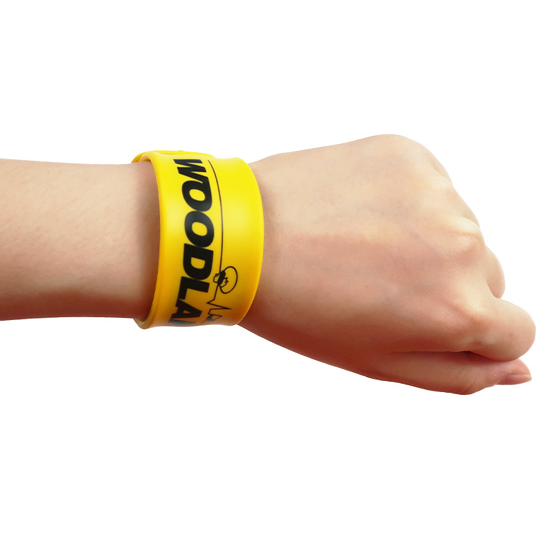 Custom logo Durable Silicone Flexible Folding Rolling Ruler Slap Bracelet for Kids Children School