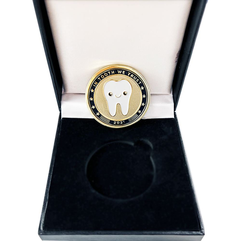 Customized Cheap Canadian Vintage Commemorative Coin Souvenir Coin Metal Gold Challenge Coin with Box,Zhongshan Yutang Craft Gifts Co., Ltd.，KeyChains+medal+Fridge Magnet,Customized Cheap Canadian Vintage Commemorative Coin Souvenir Coin Metal Gold Challenge Coin with Box