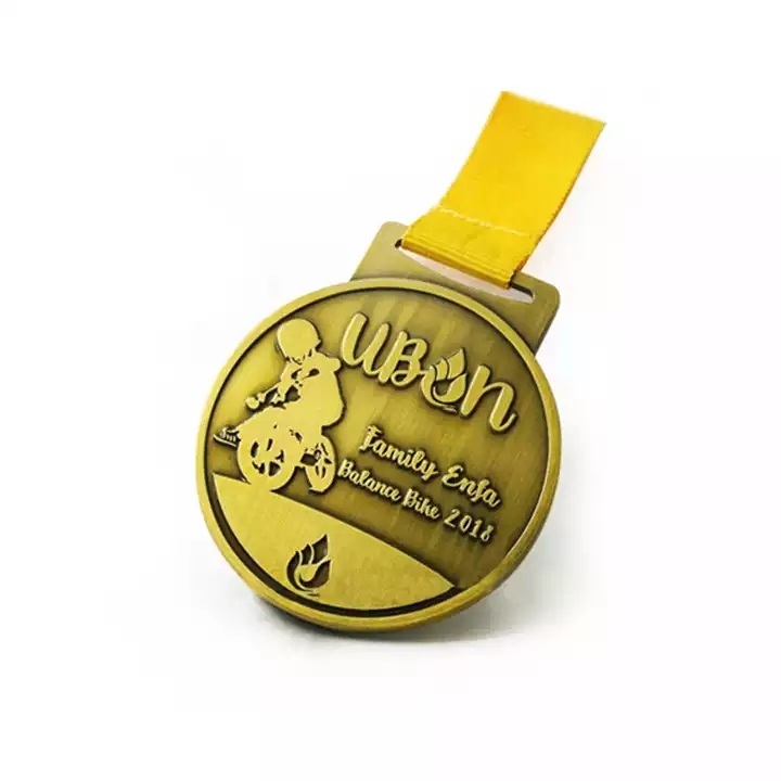 Custom Size & Shape Gold Plated Zinc Alloy Metal Medal with Silk Screen Printing Custom Logo Design for Sports Events Souvenirs,Zhongshan Yutang Craft Gifts Co., Ltd.，KeyChains+medal+Fridge Magnet,Custom Size & Shape Gold Plated Zinc Alloy Metal Medal with Silk Screen Printing Custom Logo Design for Sports Events Souvenirs