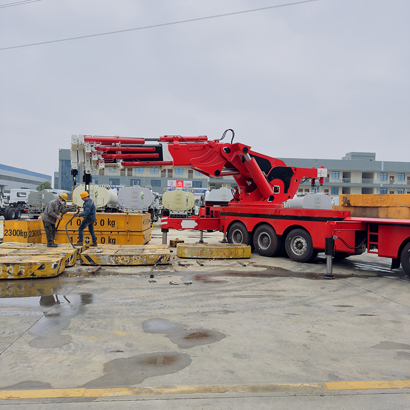 Sinotruk HOWO 5-Axle 130 ton Ultra-Heavy-Duty Truck-Mounted Crane,Hubei Jiafeng Automotive Equipment Co., Ltd,Sinotruk HOWO 5-Axle 130 ton Ultra-Heavy-Duty Truck-Mounted Crane