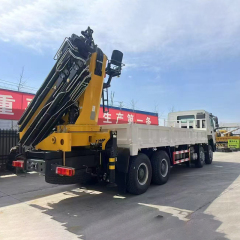 Sinotruk HOWO 8x4 Equipped with a XCMG 33 ton Rear Crane,Hubei Jiafeng Automotive Equipment Co., Ltd,Sinotruk HOWO 8x4 Equipped with a XCMG 33 ton Rear Crane
