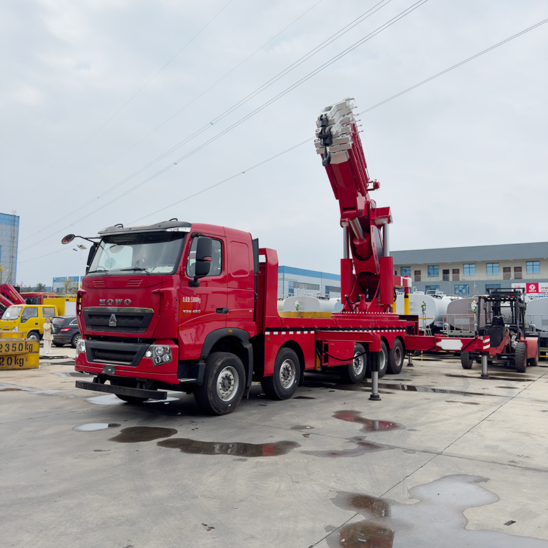 Sinotruk HOWO 5-Axle 130 ton Ultra-Heavy-Duty Truck-Mounted Crane,Hubei Jiafeng Automotive Equipment Co., Ltd,Sinotruk HOWO 5-Axle 130 ton Ultra-Heavy-Duty Truck-Mounted Crane