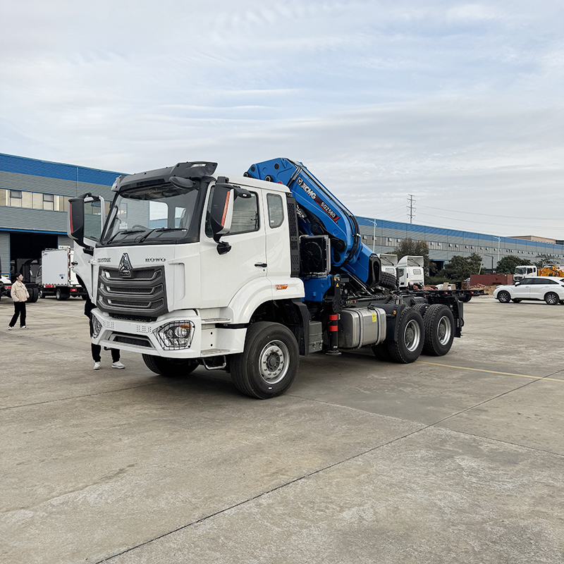 Sinotruk WOWO 6x4 Tractor Truck Equipped with   XCMG 28 ton Crane,Hubei Jiafeng Automotive Equipment Co., Ltd,Sinotruk WOWO 6x4 Tractor Truck Equipped with   XCMG 28 ton Crane