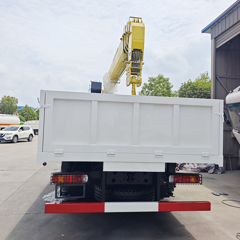 Sinotruk HOWO 4x2 10 ton Telescopic Boom Truck-Mounted Crane,Hubei Jiafeng Automotive Equipment Co., Ltd,Sinotruk HOWO 4x2 10 ton Telescopic Boom Truck-Mounted Crane