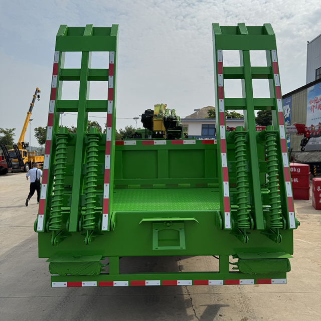 Sinotruk HOWO NX 6x4, XCMG 16 ton with ladder,Hubei Jiafeng Automotive Equipment Co., Ltd,Sinotruk HOWO NX 6x4, XCMG 16 ton with ladder