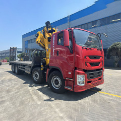 Isuzu 8X4 GIGA with XCMG folding-boom truck-mounted crane and metal ladder,Hubei Jiafeng Automotive Equipment Co., Ltd,Isuzu 8X4 GIGA with XCMG folding-boom truck-mounted crane and metal ladder