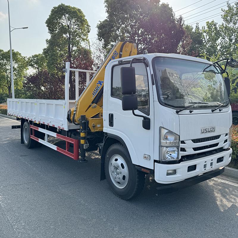Isuzu ELF 4x2 Truck Equipped with  5 ton Compact Folding Boom Crane,Hubei Jiafeng Automotive Equipment Co., Ltd,Isuzu ELF 4x2 Truck Equipped with  5 ton Compact Folding Boom Crane
