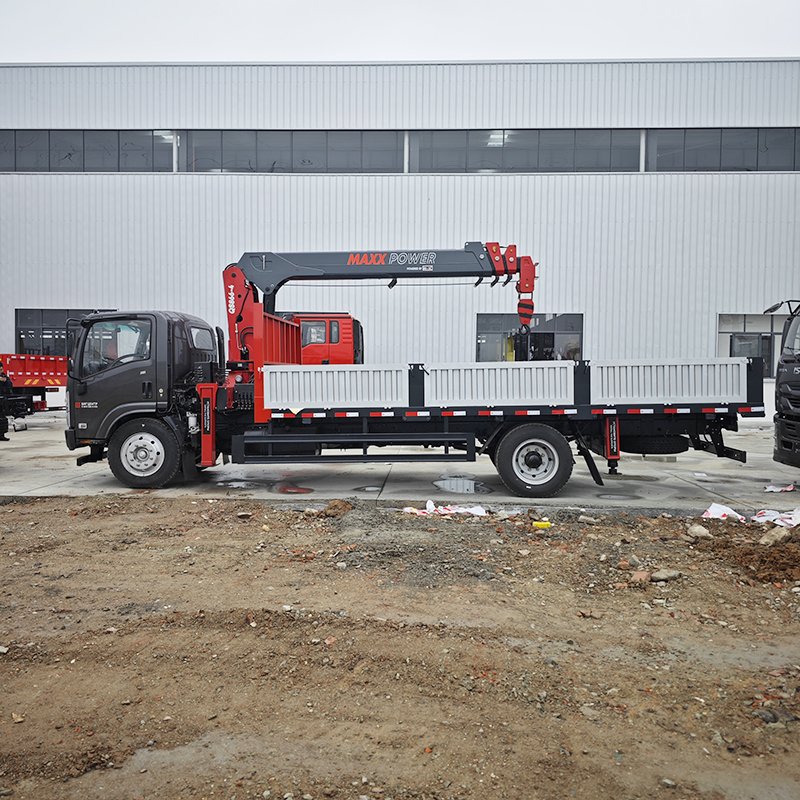 Isuzu ELF 700P Aluminum Alloy Cargo Truck with a 5 ton Telescopic Boom Crane,Hubei Jiafeng Automotive Equipment Co., Ltd,Isuzu ELF 700P Aluminum Alloy Cargo Truck with a 5 ton Telescopic Boom Crane