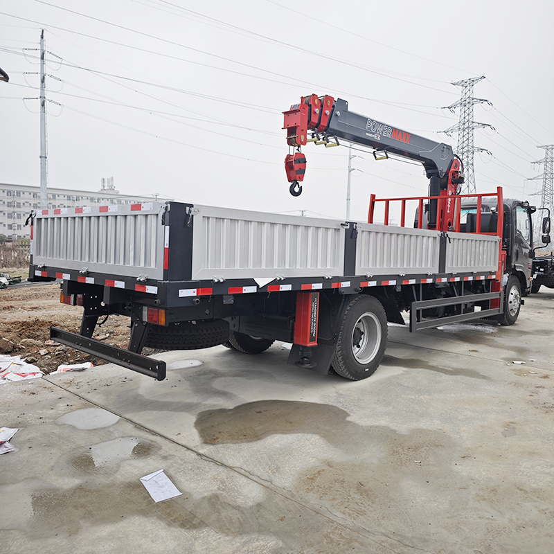Isuzu ELF 700P Aluminum Alloy Cargo Truck with a 5 ton Telescopic Boom Crane,Hubei Jiafeng Automotive Equipment Co., Ltd,Isuzu ELF 700P Aluminum Alloy Cargo Truck with a 5 ton Telescopic Boom Crane