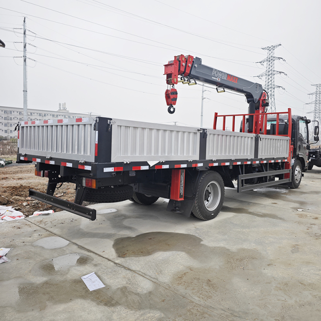 Isuzu ELF 700P Aluminum Alloy Cargo Truck with a 5 ton Telescopic Boom Crane,Hubei Jiafeng Automotive Equipment Co., Ltd,Isuzu ELF 700P Aluminum Alloy Cargo Truck with a 5 ton Telescopic Boom Crane