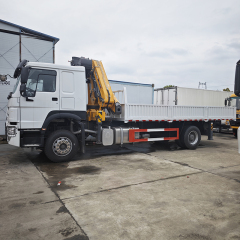 Sinotruk HOWO 4x2 with XCMG 10-metric-ton folding-boom crane,Hubei Jiafeng Automotive Equipment Co., Ltd,Sinotruk HOWO 4x2 with XCMG 10-metric-ton folding-boom crane