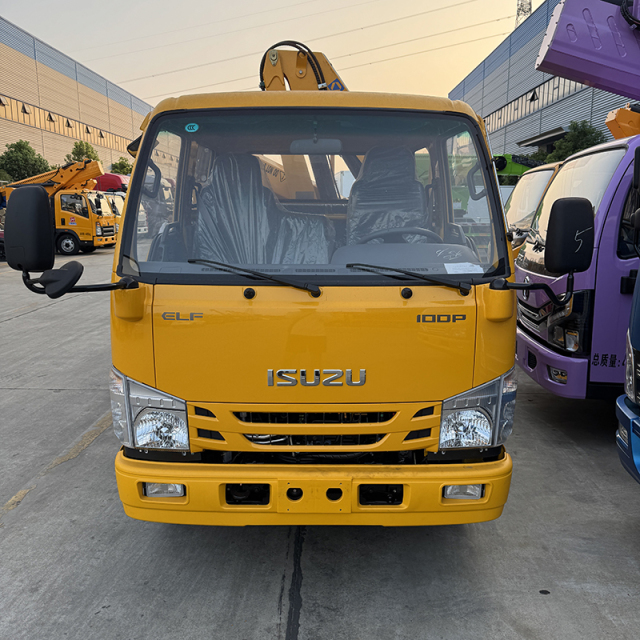 Isuzu 100P Double Cab Truck Equipped with XCMG Small 3.2 ton knuckle boom Crane,Hubei Jiafeng Automotive Equipment Co., Ltd,Isuzu 100P Double Cab Truck Equipped with XCMG Small 3.2 ton knuckle boom Crane