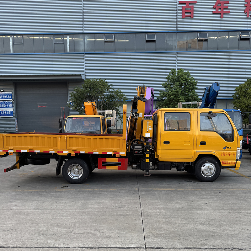 Isuzu 100P Double Cab Truck Equipped with XCMG Small 3.2 ton knuckle boom Crane,Hubei Jiafeng Automotive Equipment Co., Ltd,Isuzu 100P Double Cab Truck Equipped with XCMG Small 3.2 ton knuckle boom Crane