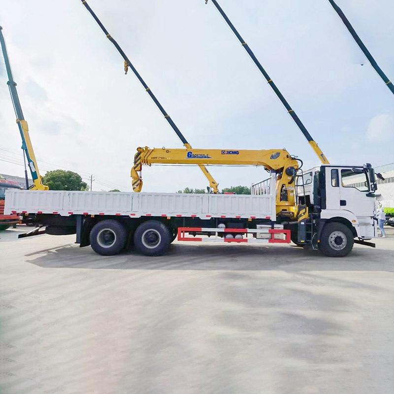 SHACMAN H3000 6x4 Truck Equipped with XCMG 14 ton 5-section telescopic boom crane,Hubei Jiafeng Automotive Equipment Co., Ltd,SHACMAN H3000 6x4 Truck Equipped with XCMG 14 ton 5-section telescopic boom crane