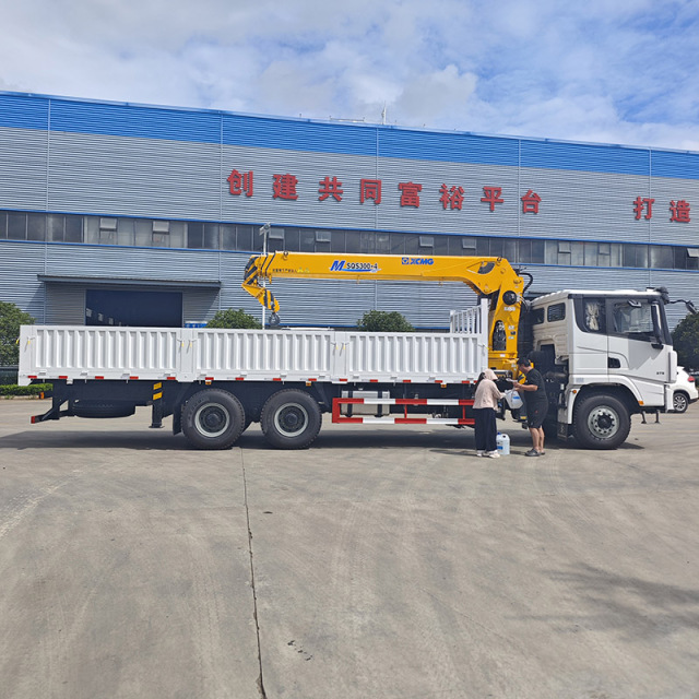 SHACMAN X3000 6x4 Truck with  XCMG 12 ton 4-section telescopic boom crane,Hubei Jiafeng Automotive Equipment Co., Ltd,SHACMAN X3000 6x4 Truck with  XCMG 12 ton 4-section telescopic boom crane