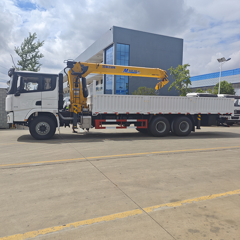 SHACMAN X3000 6x4 Truck with  XCMG 12 ton 4-section telescopic boom crane,Hubei Jiafeng Automotive Equipment Co., Ltd,SHACMAN X3000 6x4 Truck with  XCMG 12 ton 4-section telescopic boom crane