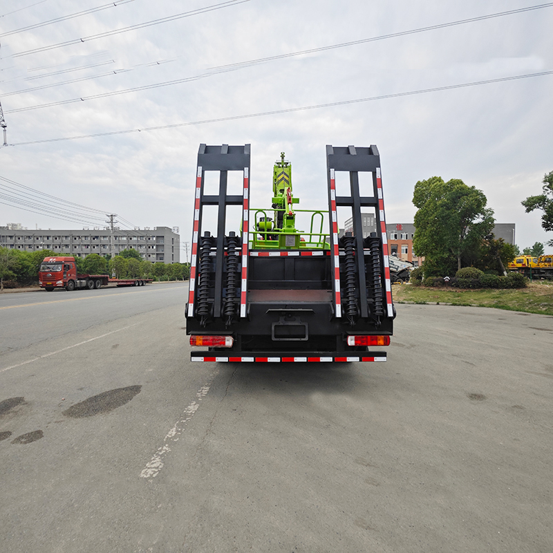 Sinotruk HOWO 8x4 TX Truck with a Zoomlion 16 ton telescopic boom crane and ladder,Hubei Jiafeng Automotive Equipment Co., Ltd,Sinotruk HOWO 8x4 TX Truck with a Zoomlion 16 ton telescopic boom crane and ladder