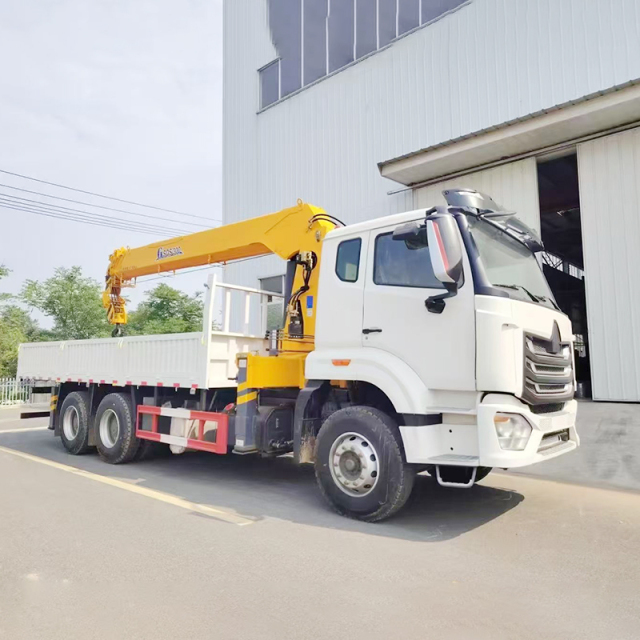 Sinotruk HOWO 6x4 NX Truck with XCMG 12 ton Telescopic Boom Crane,Hubei Jiafeng Automotive Equipment Co., Ltd,Sinotruk HOWO 6x4 NX Truck with XCMG 12 ton Telescopic Boom Crane