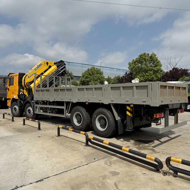 SHACMAN F3000 8x4 Truck Equipped with  43 ton knuckle boom crane,Hubei Jiafeng Automotive Equipment Co., Ltd,SHACMAN F3000 8x4 Truck Equipped with  43 ton knuckle boom crane