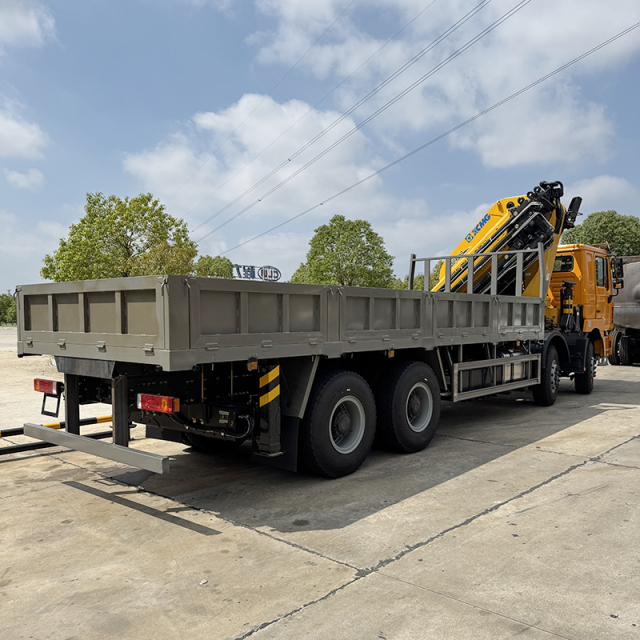 SHACMAN F3000 8x4 Truck Equipped with  43 ton knuckle boom crane,Hubei Jiafeng Automotive Equipment Co., Ltd,SHACMAN F3000 8x4 Truck Equipped with  43 ton knuckle boom crane