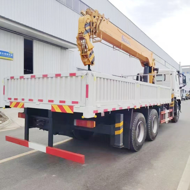 Sinotruk HOWO 6x4 NX Truck with XCMG 12 ton Telescopic Boom Crane,Hubei Jiafeng Automotive Equipment Co., Ltd,Sinotruk HOWO 6x4 NX Truck with XCMG 12 ton Telescopic Boom Crane
