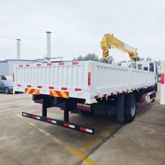 Sinotruk 4x2 HOWO Truck Equipped with a XCMG 5 ton 4-section straight-boom crane,Hubei Jiafeng Automotive Equipment Co., Ltd,Sinotruk 4x2 HOWO Truck Equipped with a XCMG 5 ton 4-section straight-boom crane