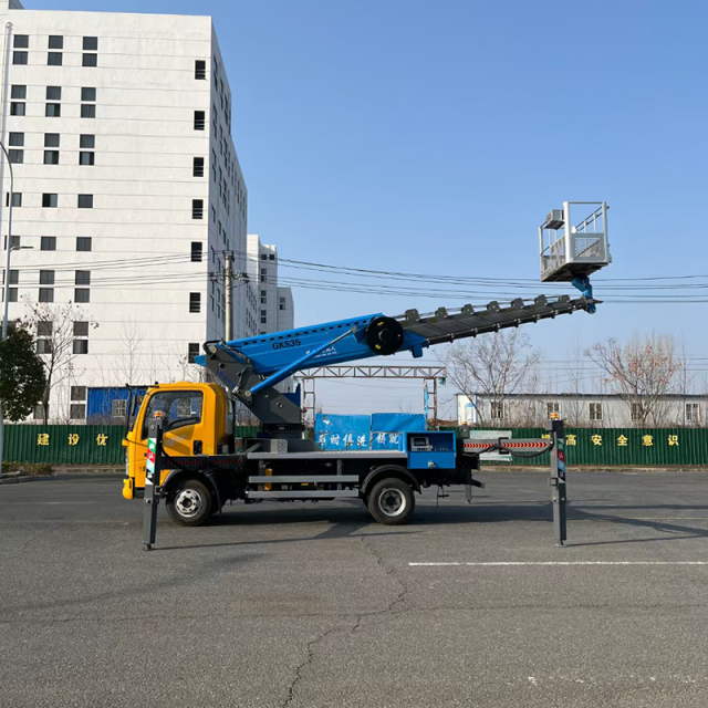 Sinotruk HOWO 4×2 35-meter Aerial Work Boom Platform Truck,Hubei Jiafeng Automotive Equipment Co., Ltd,Sinotruk HOWO 4×2 35-meter Aerial Work Boom Platform Truck