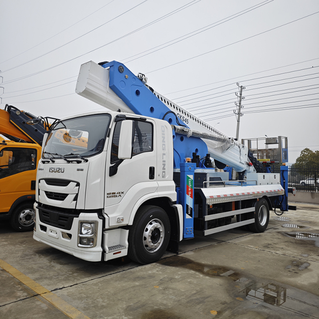 Isuzu 4x2 GIGA 45-meter aerial work platform Truck,Hubei Jiafeng Automotive Equipment Co., Ltd,Isuzu 4x2 GIGA 45-meter aerial work platform Truck