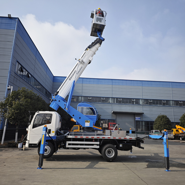 Sinotruk HOWO 4×2 28-meter Aerial Work Platform Truck,Hubei Jiafeng Automotive Equipment Co., Ltd,Sinotruk HOWO 4×2 28-meter Aerial Work Platform Truck