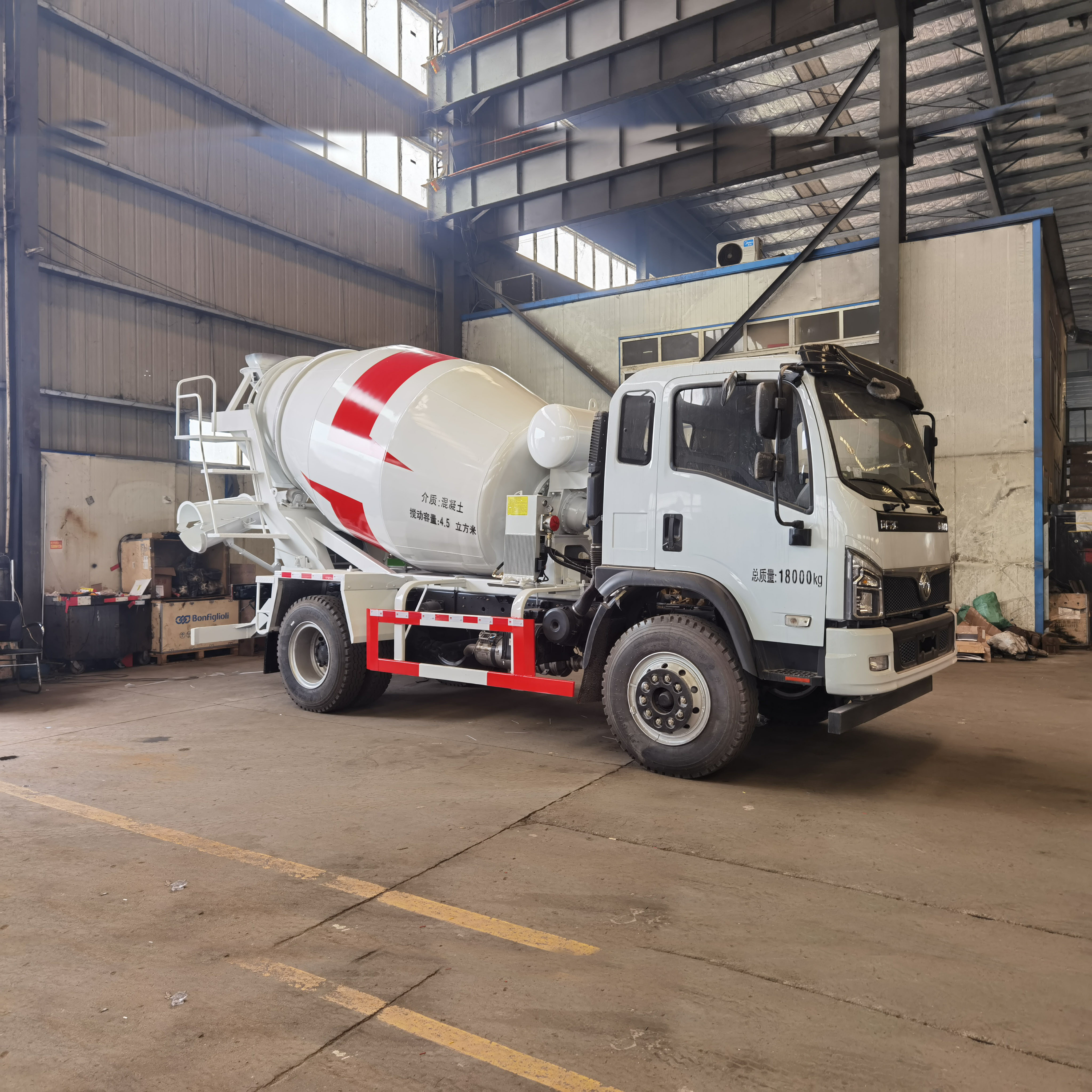 Dongfeng Furika 4×2 Concrete Mixer Truck,Hubei Jiafeng Automotive Equipment Co., Ltd,Dongfeng Furika 4×2 Concrete Mixer Truck