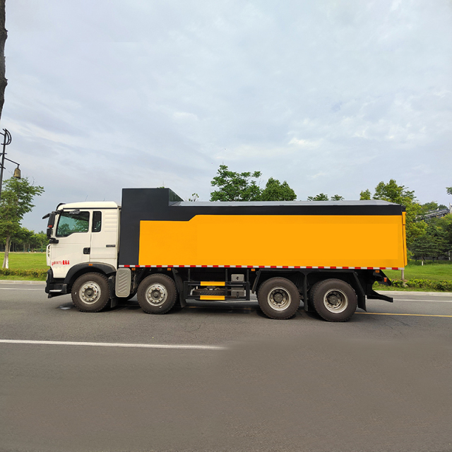 Dongfeng 8x4 15m³ Asphalt Mixer and Hot Asphalt Road Repair Truck,Hubei Jiafeng Automotive Equipment Co., Ltd,Dongfeng 8x4 15m³ Asphalt Mixer and Hot Asphalt Road Repair Truck
