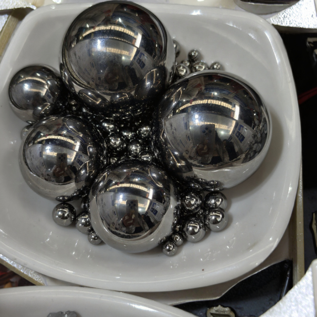 AISI52100 Chrome Carbide  Bearing Balls G100 1/4" High Hardness Tungsten Carbide  Finish Polished
