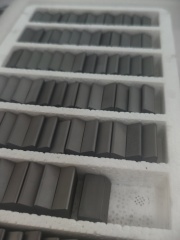 Carbide Snow Shovel with Teeth for Improved Efficiency