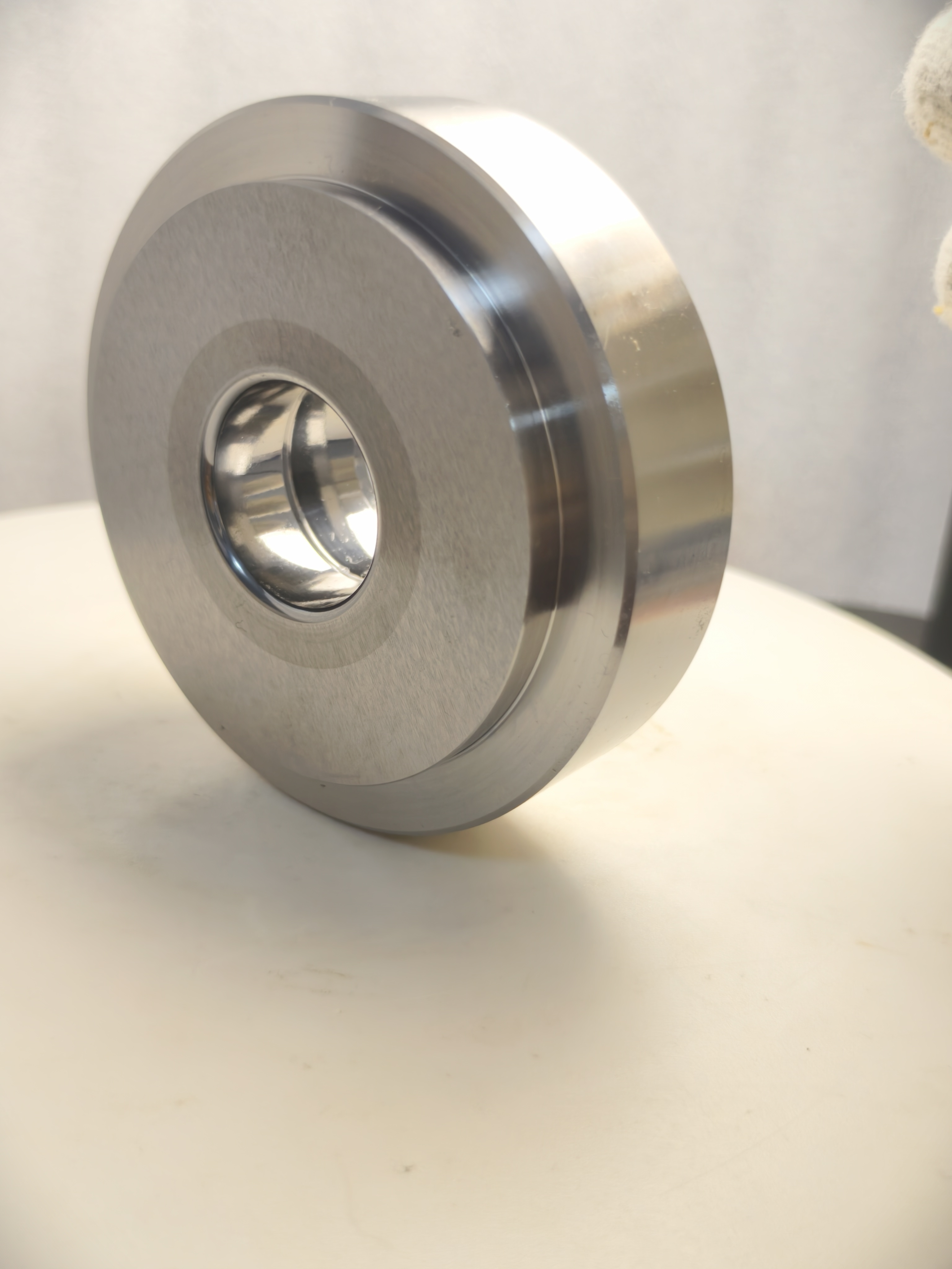 OEM Customizable Tungsten Carbide Dies for CNC Lathe Turning Polished Surface Electric Drilling Machine Parts