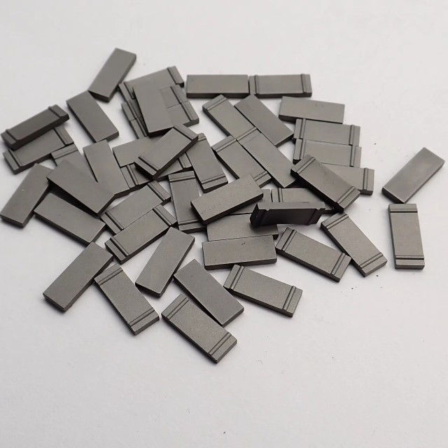 Factory Supply 13*5*1.5mm YN8 HIP Sintered Non-Magnetic Tungsten Carbide Short Protection Strips for Drilling Stabilizer