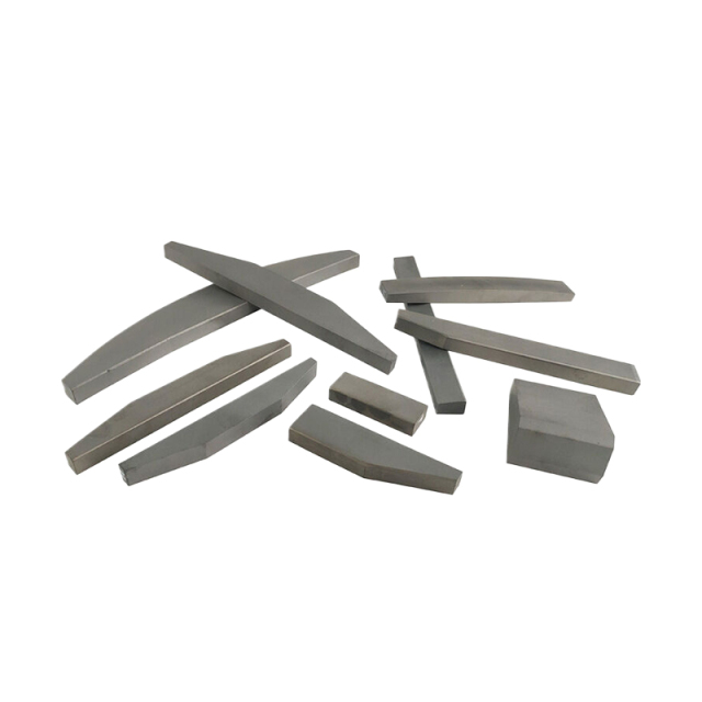Factory Supply High Quality Cast-Pressed Produced Carbide Wear-resistant Bars