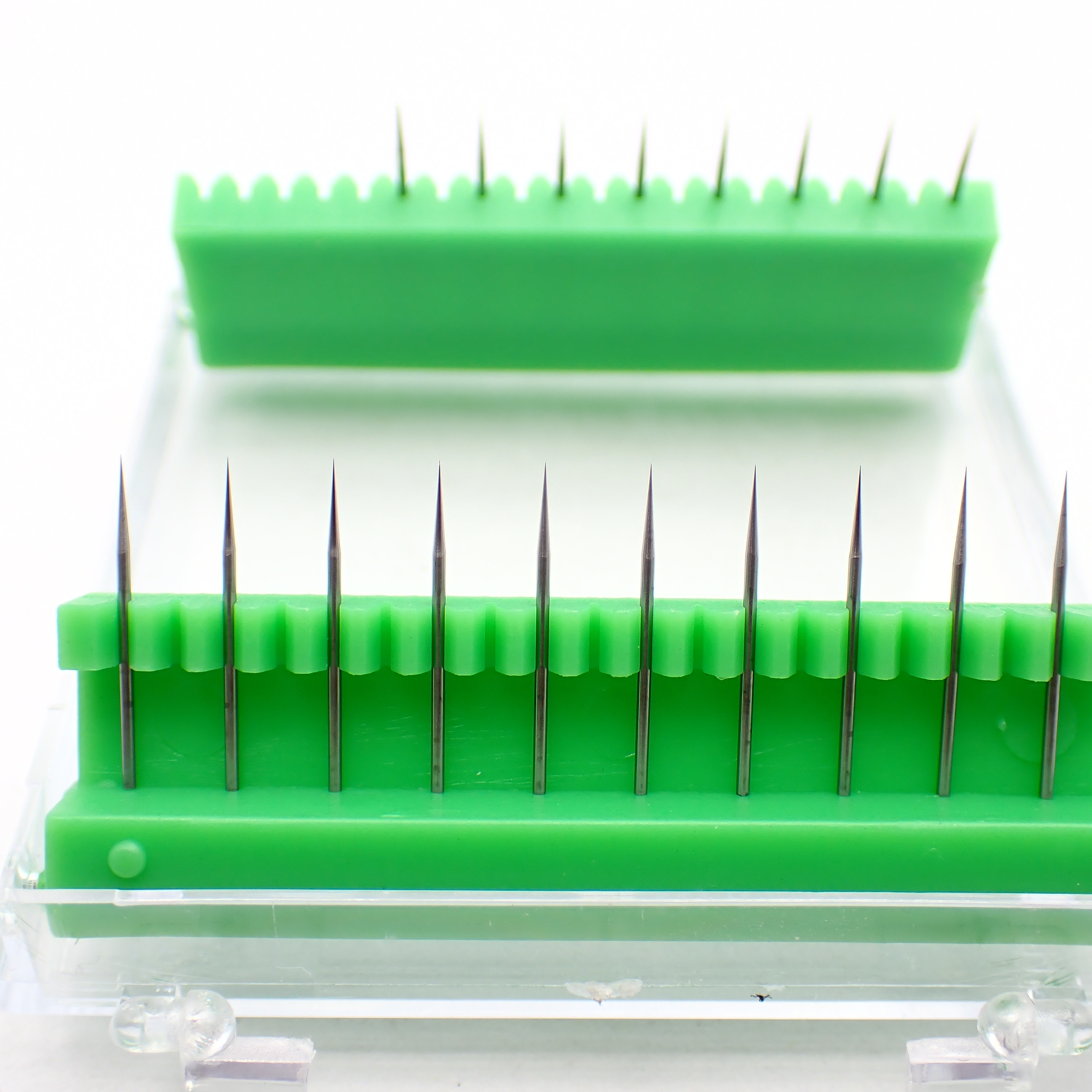 Customized YL10.2 Sintered Cemented Tungsten Carbide Rod and Needles for Pearl Cloth Buttons and Shell Punching Applications