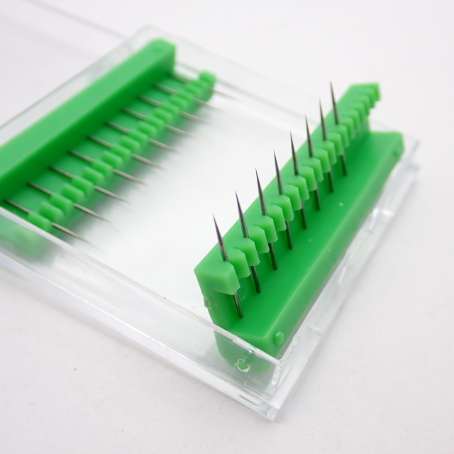 Customized YL10.2 Sintered Cemented Tungsten Carbide Rod and Needles for Pearl Cloth Buttons and Shell Punching Applications