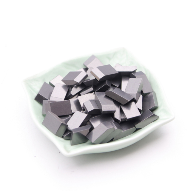 Cemented Tungsten Carbide Saw Tips / TCT Circular Saw Tips Blade Teeth