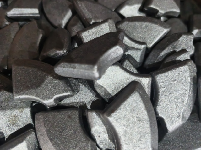 Backreamer Weld-On Carbide Tipped Teeth for HDD Foundation Drilling Tools/Carbide Bullet Tooth Holder / HDD Tooth Holder
