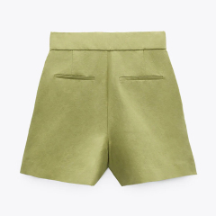 Bermuda shorts with linen